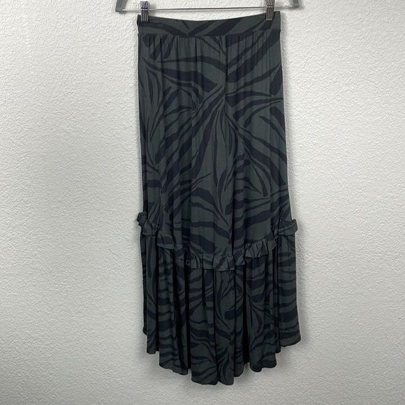 NWT Z Supply Leisel Tropical Zebra Skirt Maxi Jersey Stretch Ruffle Sz S - Picture 4 of 12